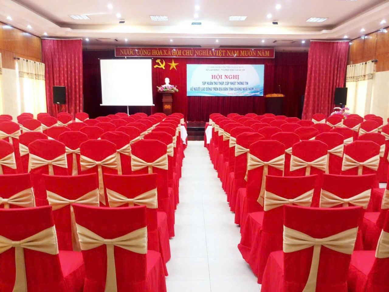 Khach San Hung Vuong Quang Ngai Hotel Exterior photo