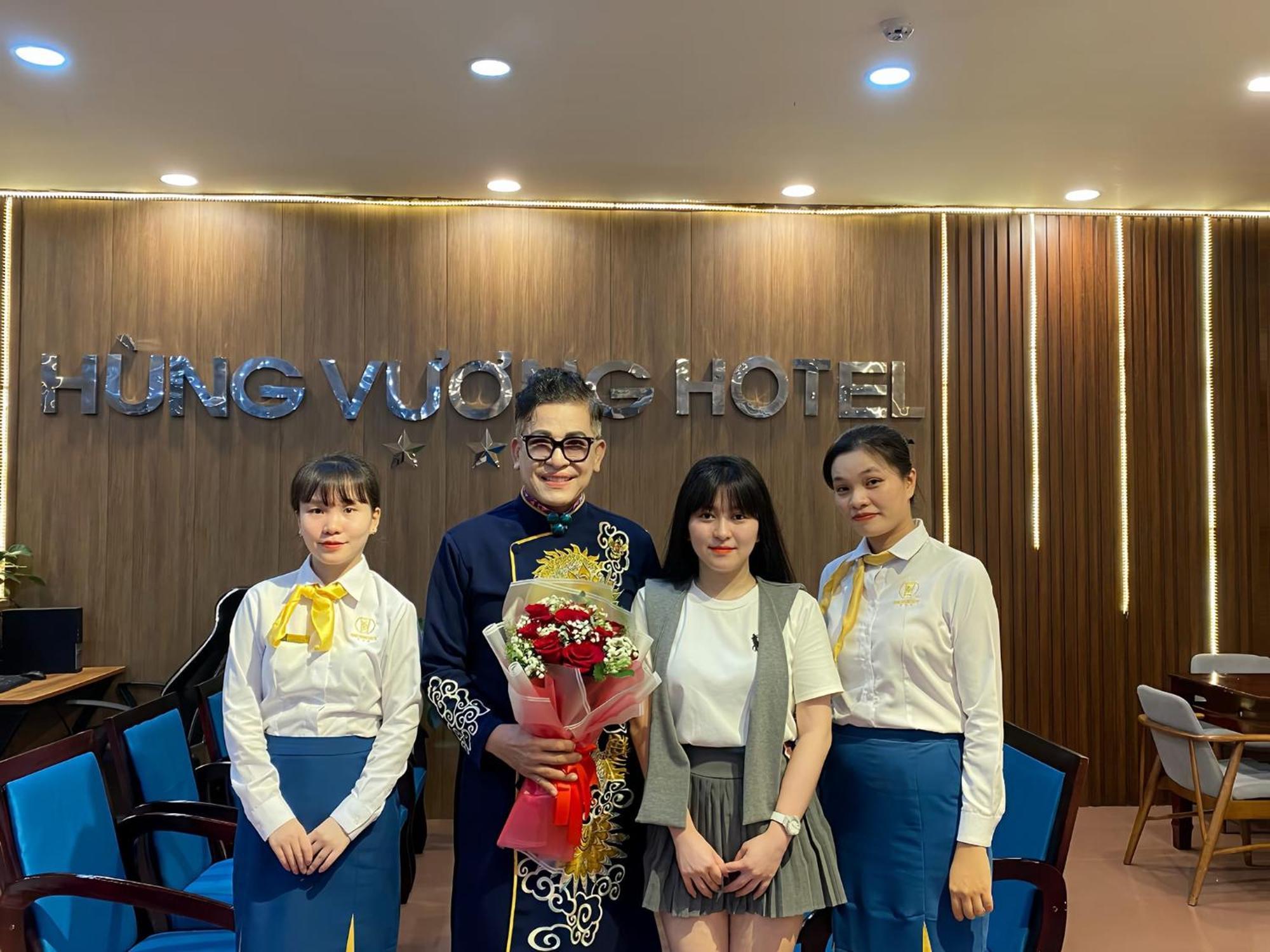 Khach San Hung Vuong Quang Ngai Hotel Exterior photo