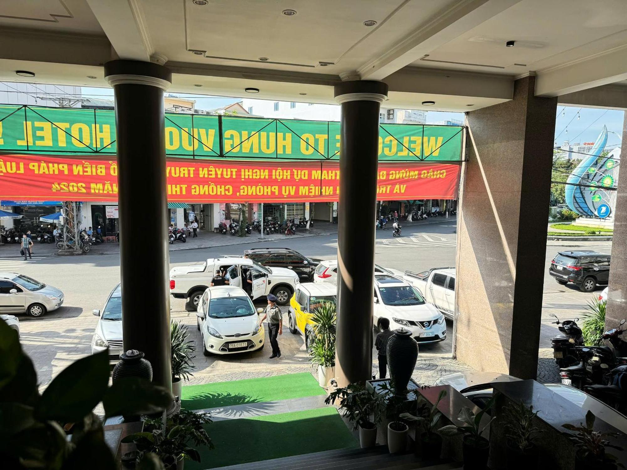 Khach San Hung Vuong Quang Ngai Hotel Exterior photo