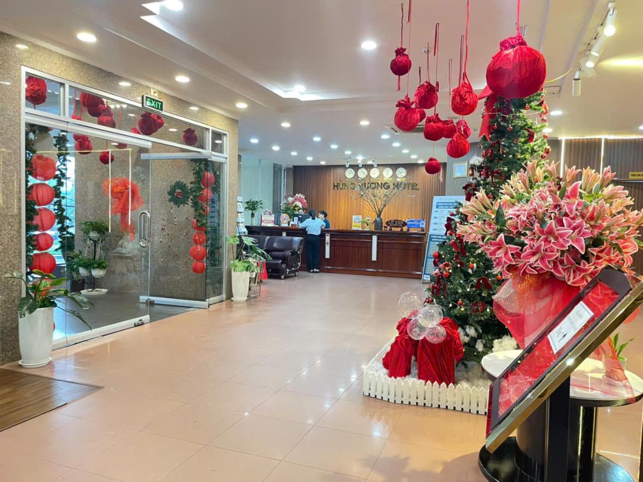 Khach San Hung Vuong Quang Ngai Hotel Exterior photo