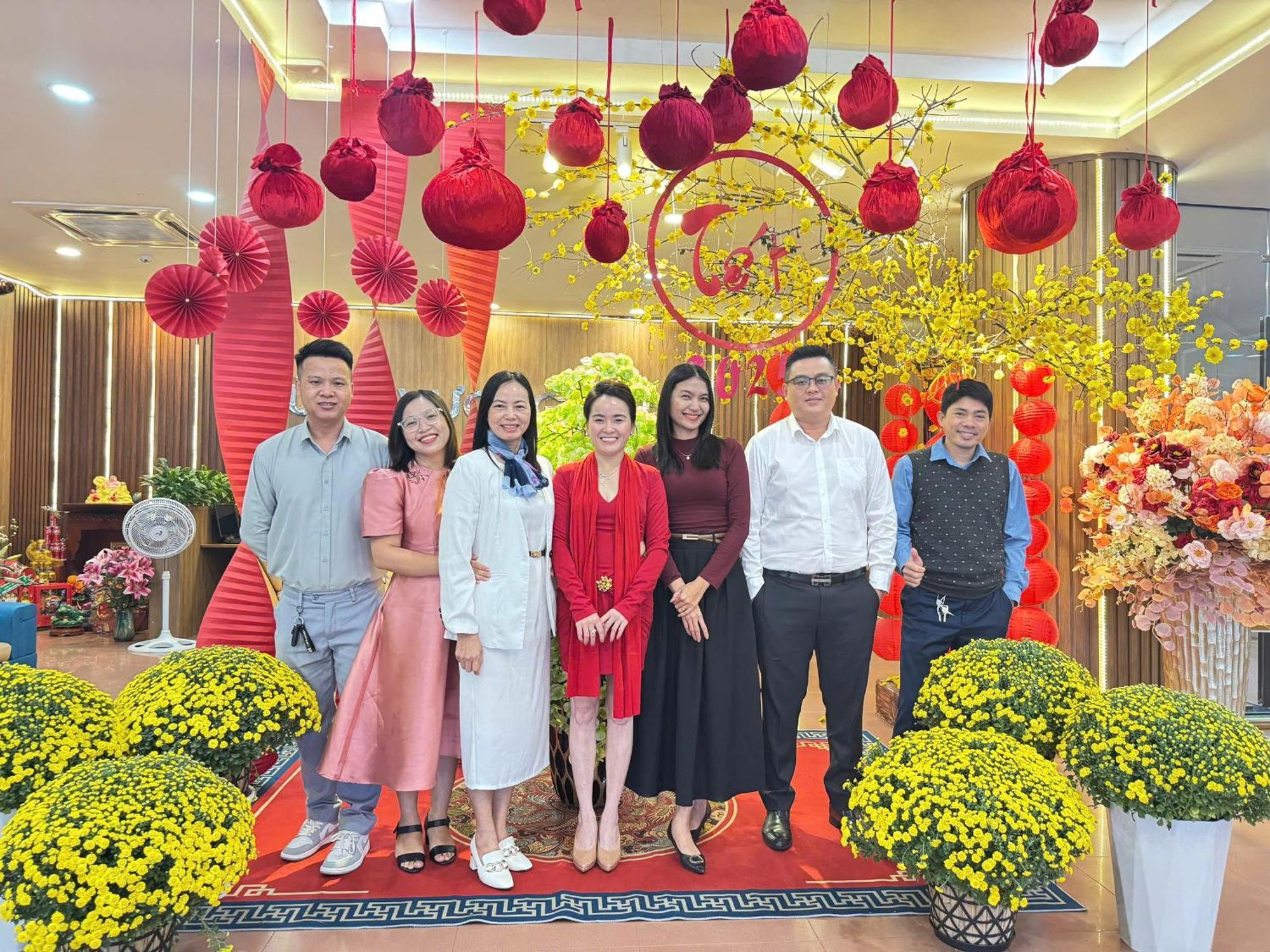 Khach San Hung Vuong Quang Ngai Hotel Exterior photo